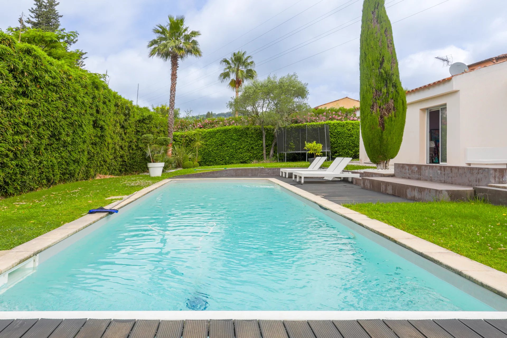 Villa Contemporaine à Mougins – 187 m² Villa Contemporaine à Mougins - 187 m²